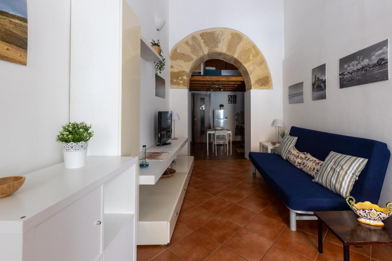 La Casa Del Cacciatore - Alloggio Con Terrazzo Apartment Palermo Ngoại thất bức ảnh