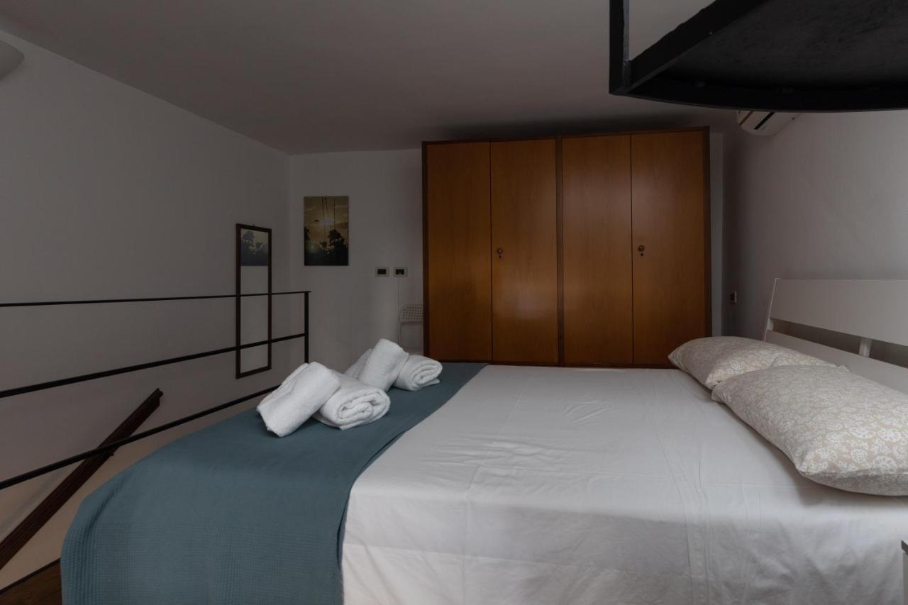 La Casa Del Cacciatore - Alloggio Con Terrazzo Apartment Palermo Ngoại thất bức ảnh