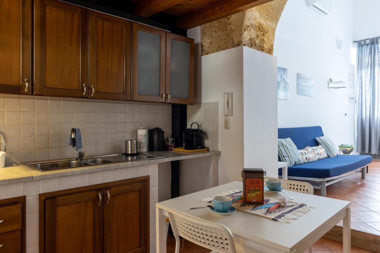 La Casa Del Cacciatore - Alloggio Con Terrazzo Apartment Palermo Ngoại thất bức ảnh
